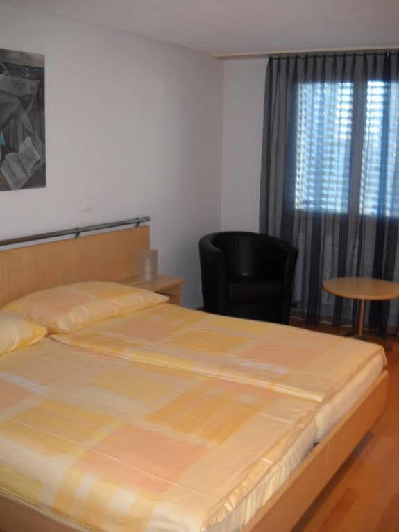 Hotel Flamatt Exteriör bild